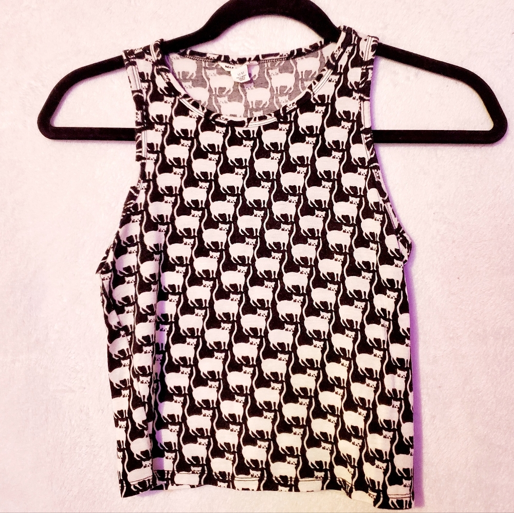 Cat crop tank top. Size Medium.